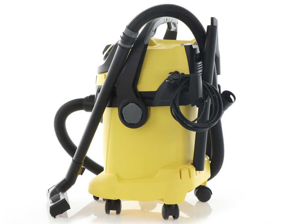 FOR SALE IN HARROW! KARCHER WD2 Wet and dry vacuum cleaner, in Harrow,  London
