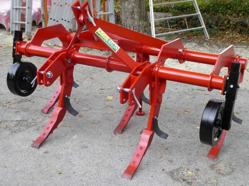 AgriEuro 200 Medium Series 5 Tynes Tractor-mounted Ripper - With Steel Gauge Wheels