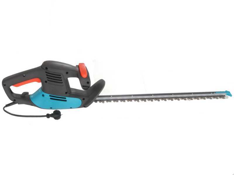 https://www.agrieuro.co.uk/share/media/images/products/insertions-h-normal/15944/gardena-easycut-electric-hedge-trimmer-450-w-hedge-trimmer-with-50-cm-bar-gardena-easycut-450-electric-hedge-trimmer--15944_0_1553161808_IMG_2536.jpg