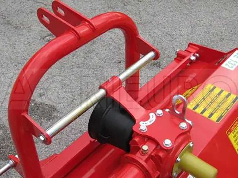 Premium Line CE 138 - Tractor-Mounted Flail Mower - Medium-Light Series - Manual Shift