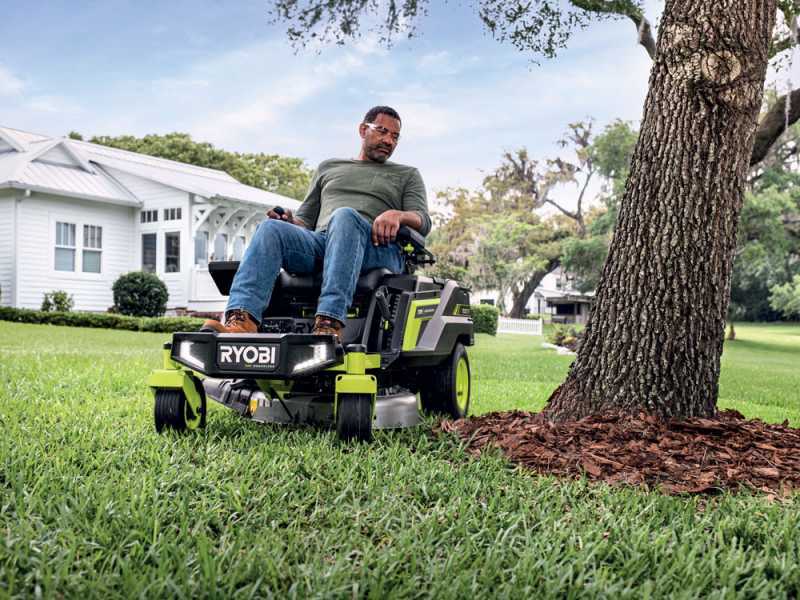 Ryobi ZTRX76 - Battery-Powered Zero Turn Riding-On Mower - 72V/20Ah - 76cm cutting - 2in1