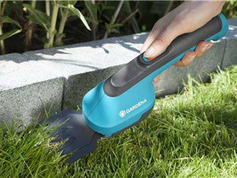 Gardena ComfortCut - Battery powered grass-cutting shears - 3.6V 3Ah