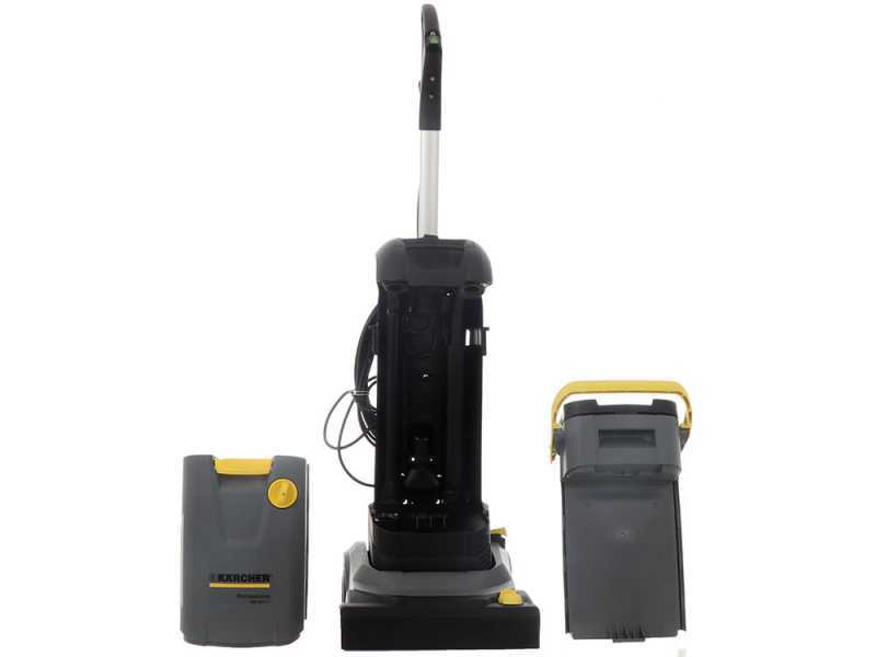 Karcher Pro BR 30/4 C Retail compact scrubber-dryer - Area performance up to 200 m&sup2;/H - 820 W