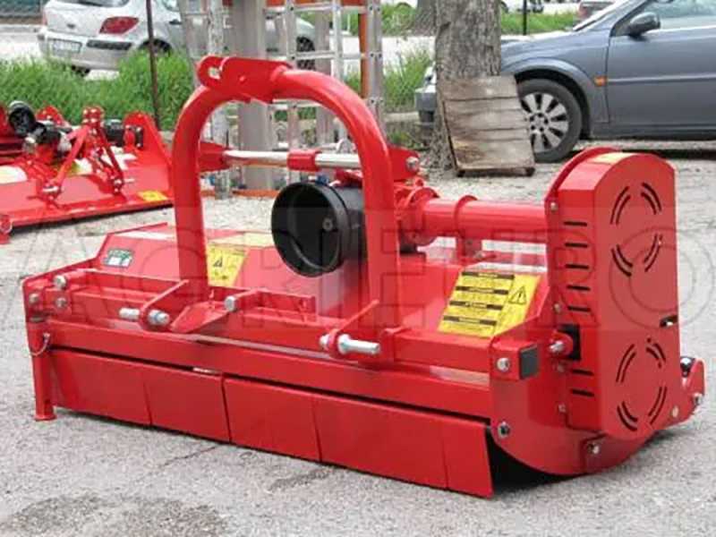 Premium Line CE 112 - Tractor-Mounted Flail Mower - Medium-Light Size - Manual Shift - Counterclockwise PTO (left-hand rotation)