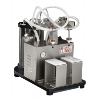 Il-Tec Ultrafiller 2 Mignon Electric Vacuum Filler - Bottle filling machine for food-grade liquids